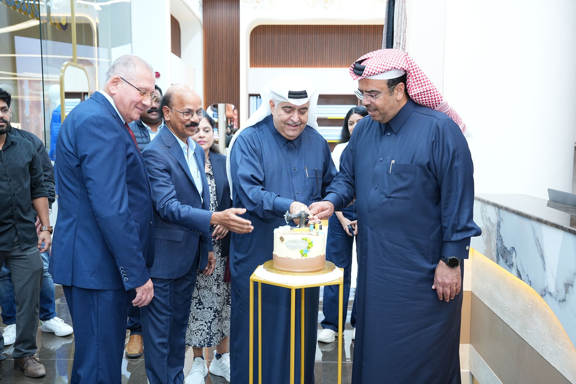Tawar Mall showroom, photo 21